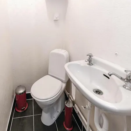 Three-bedroom Holiday In *